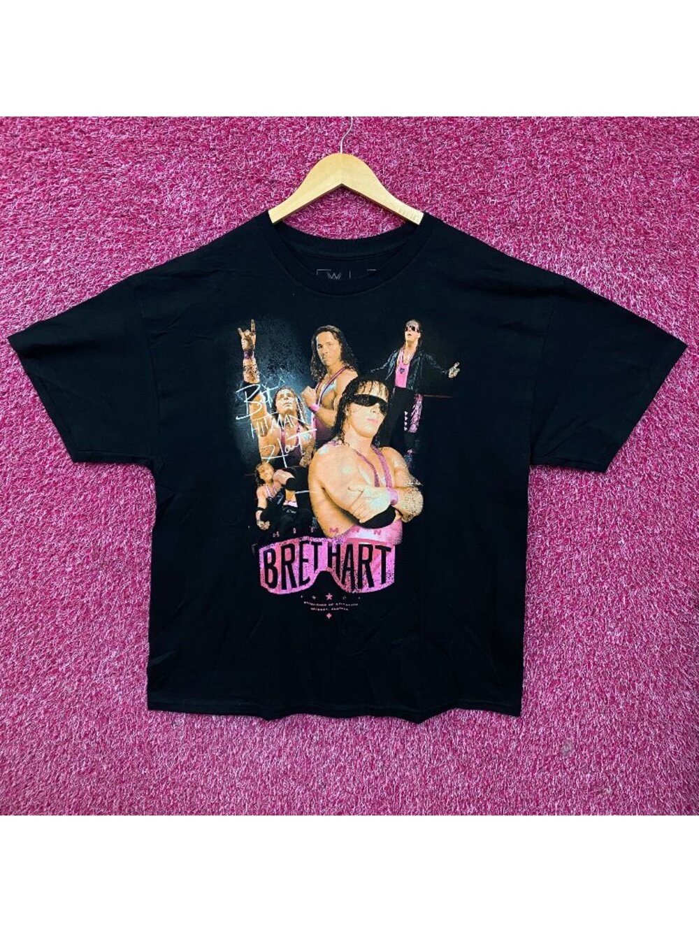 WWE Bret "The Hit Man" Hart Graphic T-Shirt Large
